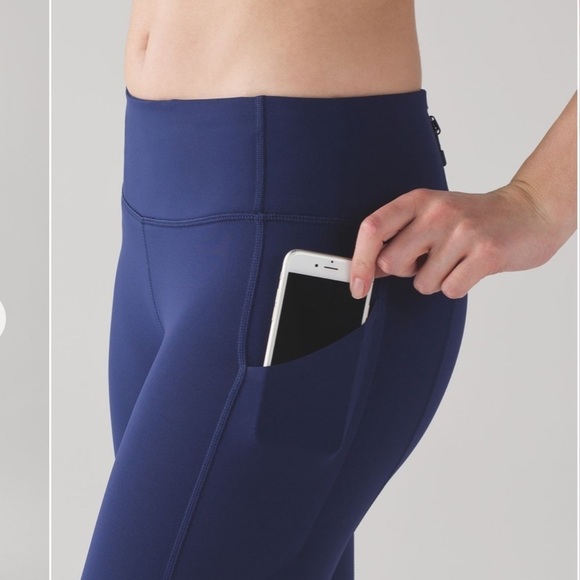 Lululemon Pace Rival Crop (22")
Blueberry Jam Size 4 - Picture 7 of 14